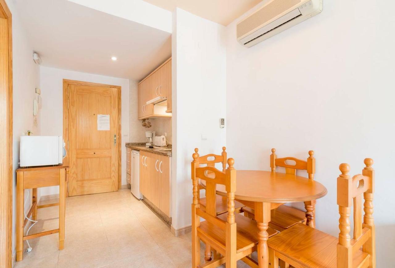 Apartamentos Vicenta Carihuela By Playa Miguel 托雷莫利诺斯 外观 照片
