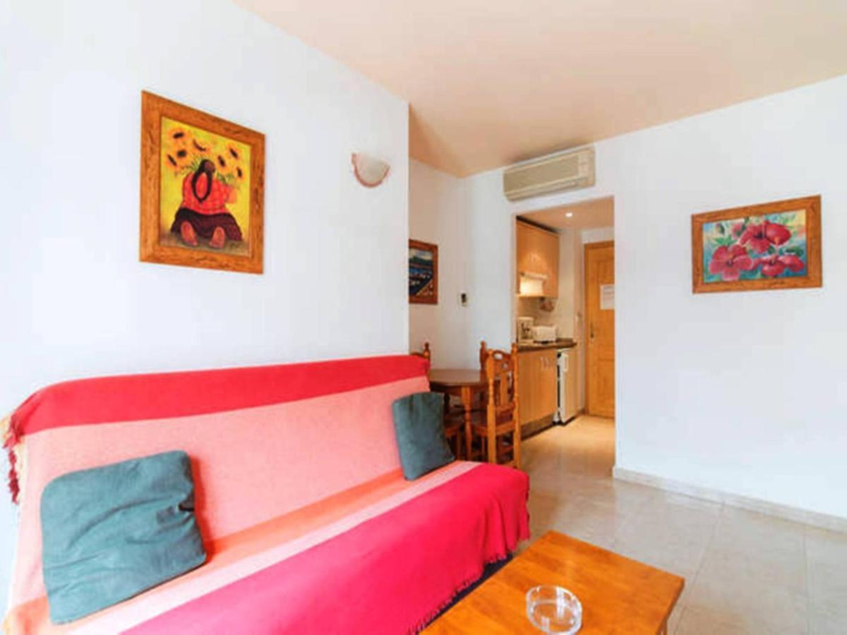 Apartamentos Vicenta Carihuela By Playa Miguel 托雷莫利诺斯 外观 照片