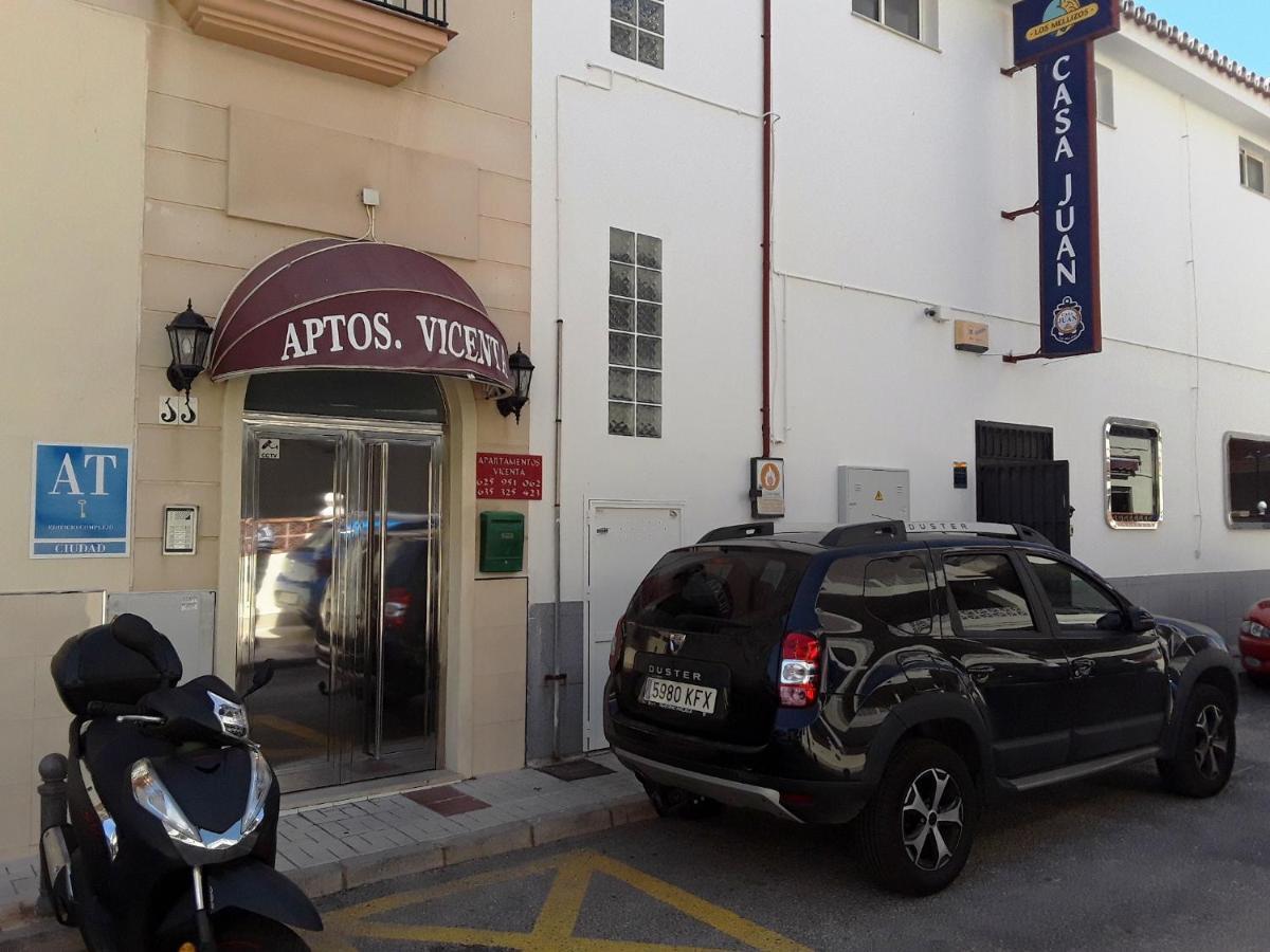 Apartamentos Vicenta Carihuela By Playa Miguel 托雷莫利诺斯 外观 照片